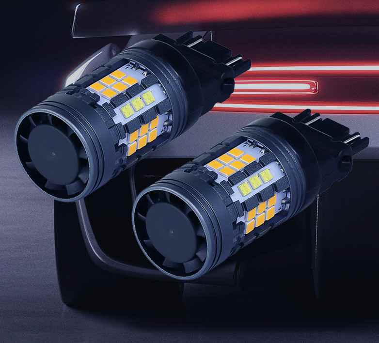 Dual color LED brake bulb